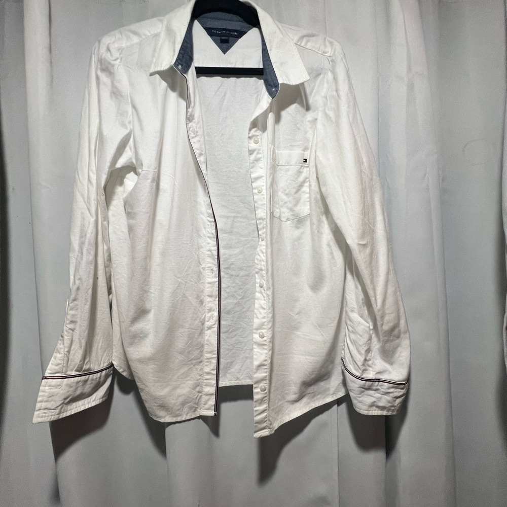 Tommy Hilfiger White Button-Down Shirt with Navy Accents Size Large - Picture 9 of 12